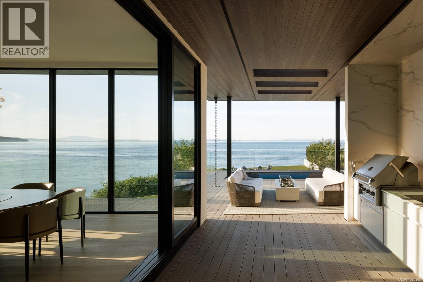  4040 White Rock Street, Saanich