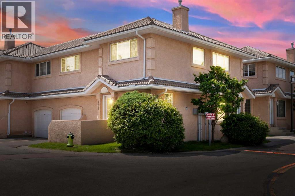 Single Family House for Sale in  Coral Cove NE Coral Springs Calgary 