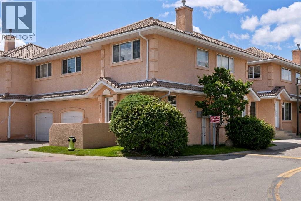 Single Family House for Sale in  Coral Cove NE Coral Springs Calgary 