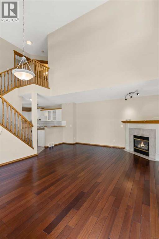 Single Family House for Sale in  Coral Cove NE Coral Springs Calgary 