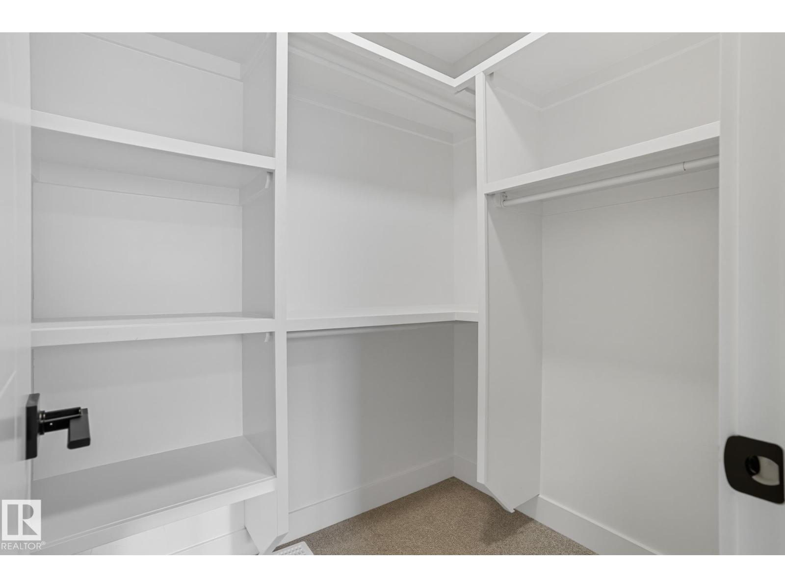 18135 87 ST NW NW, Edmonton