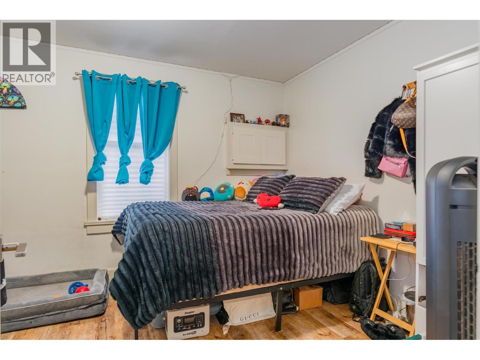 1347 Third Avenue, Trail