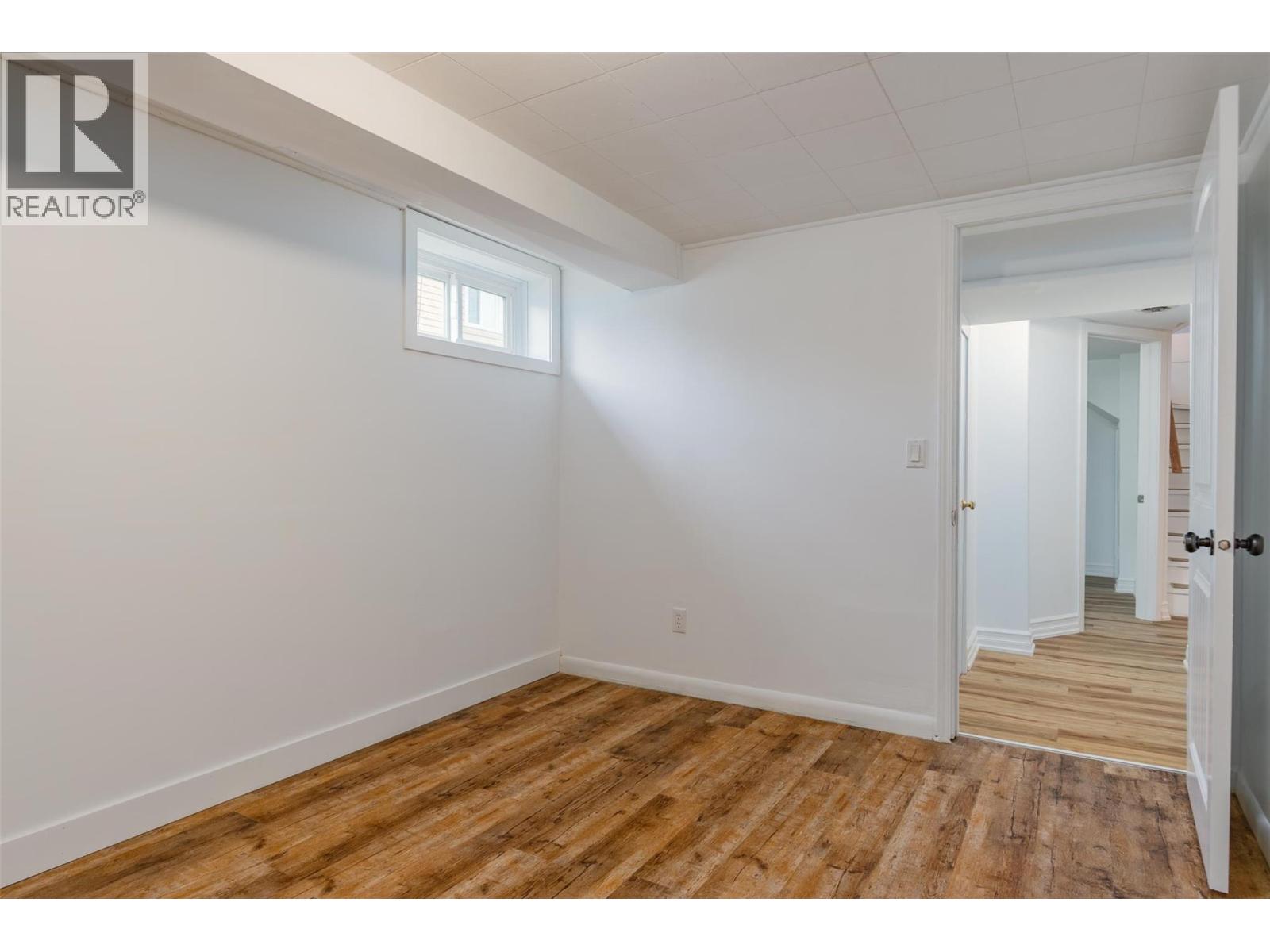 1347 Third Avenue, Trail