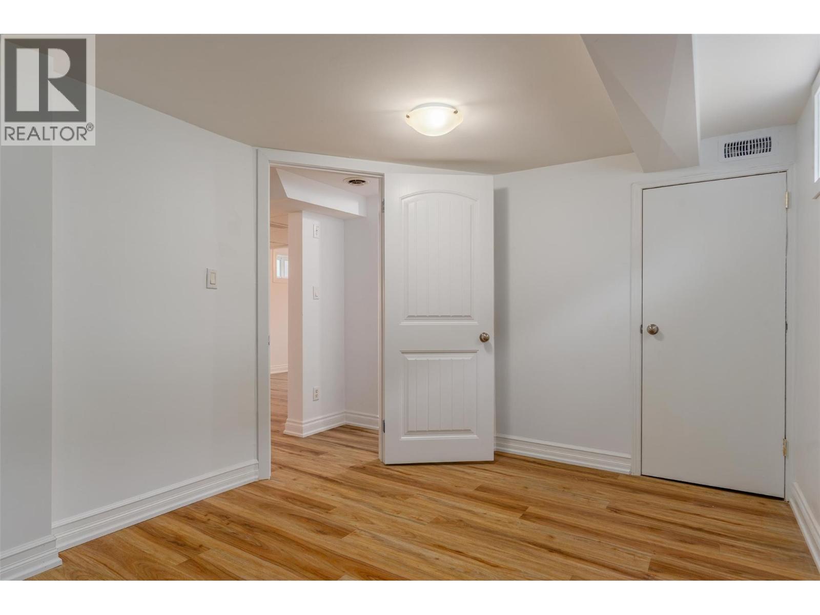 1347 Third Avenue, Trail