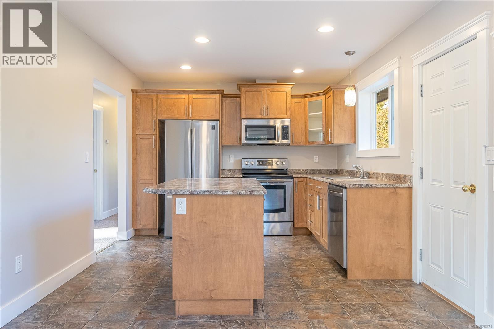 2775 Ortona Rd, Westholme