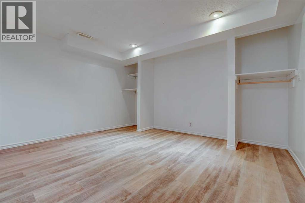 Single Family House for Sale in  Dover Crescent SE Dover Calgary 