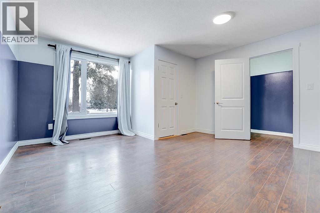 Single Family House for Sale in  Dover Crescent SE Dover Calgary 