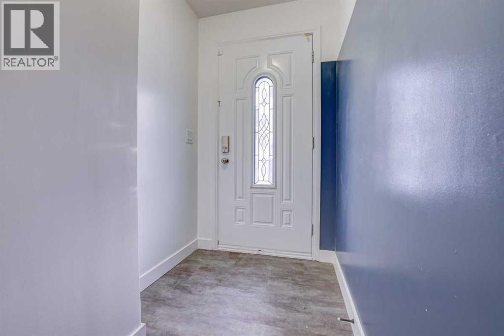 Single Family House for Sale in  Dover Crescent SE Dover Calgary 