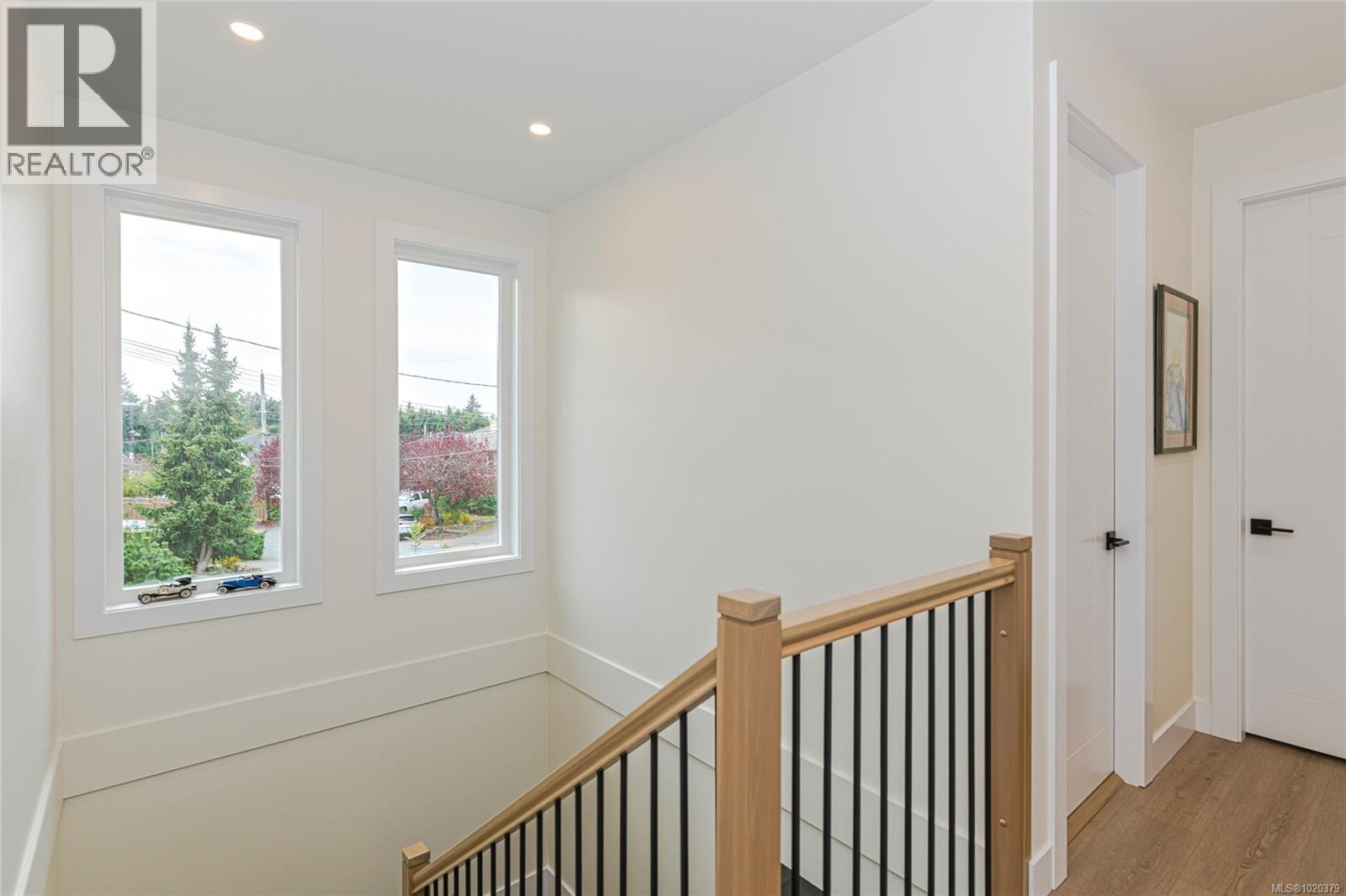 2367 Swallow Pl, Langford