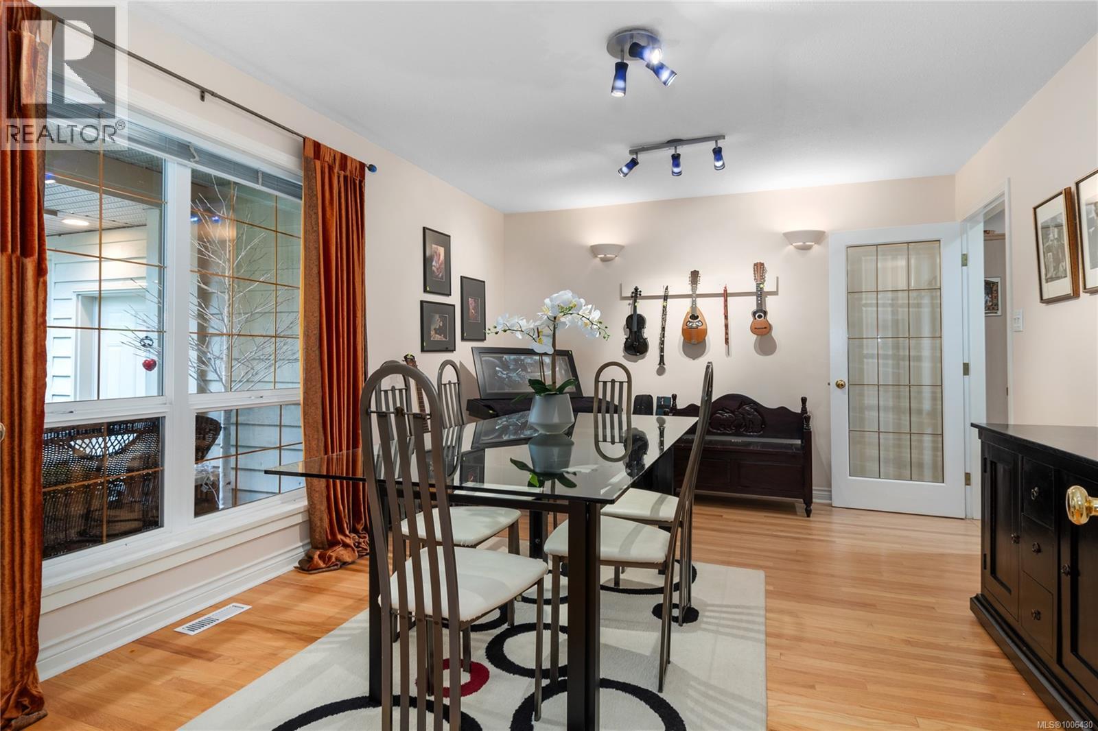 2996 Royal Vista Way, Courtenay