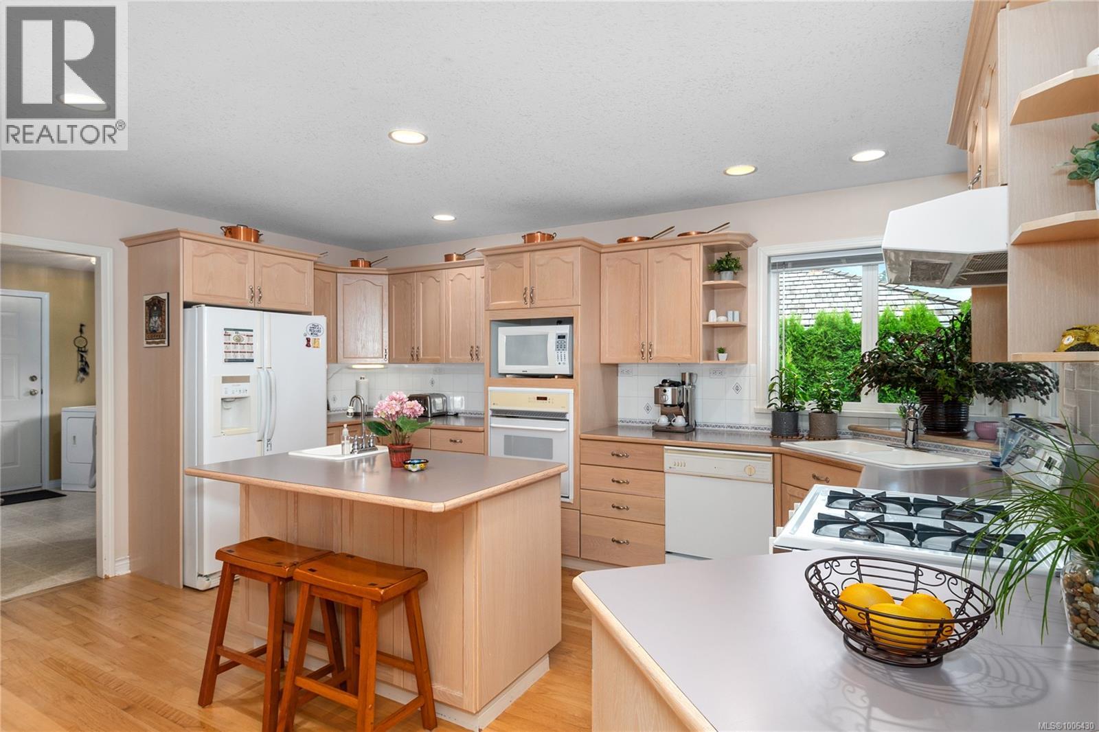 2996 Royal Vista Way, Courtenay