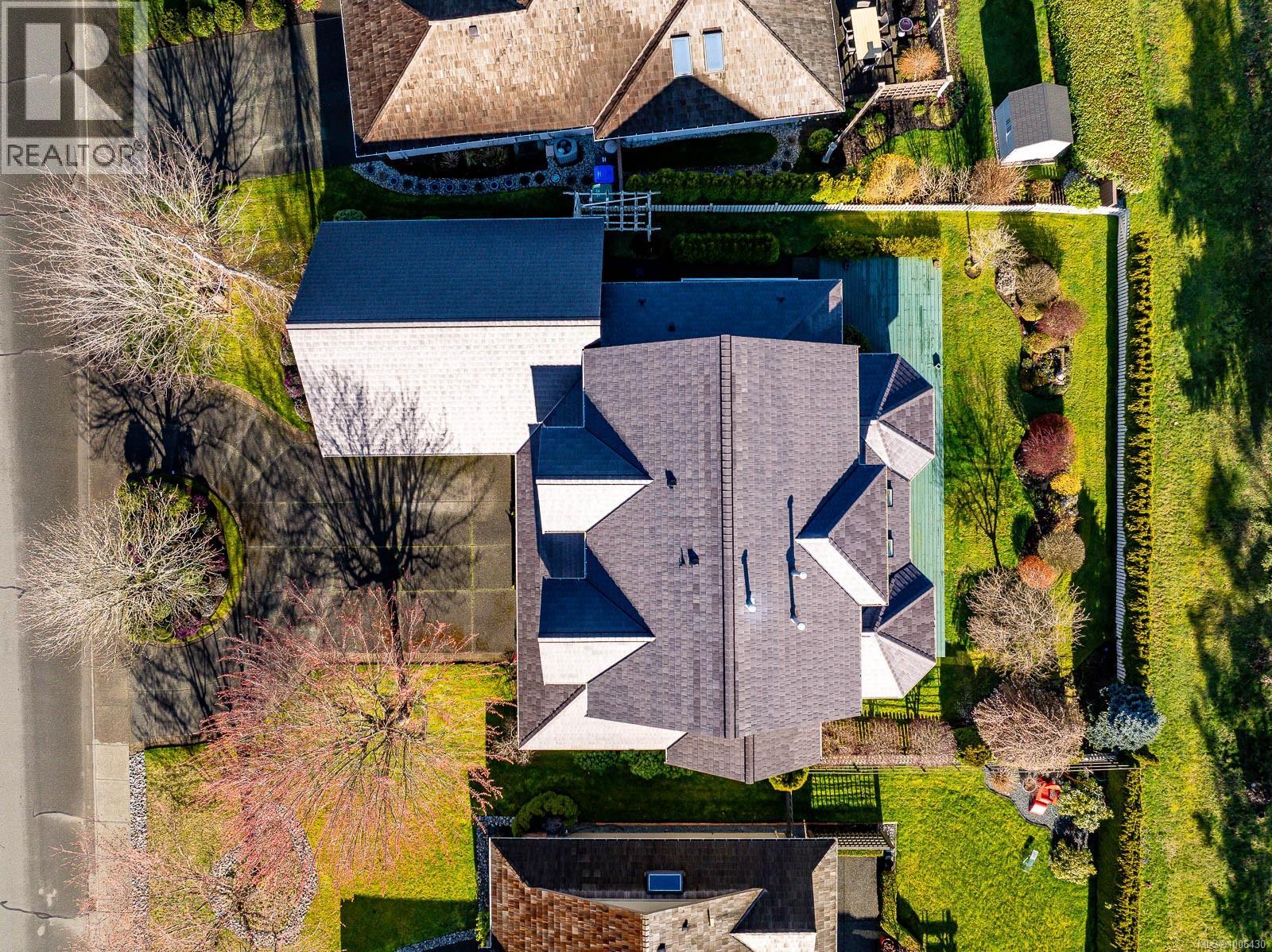 2996 Royal Vista Way, Courtenay