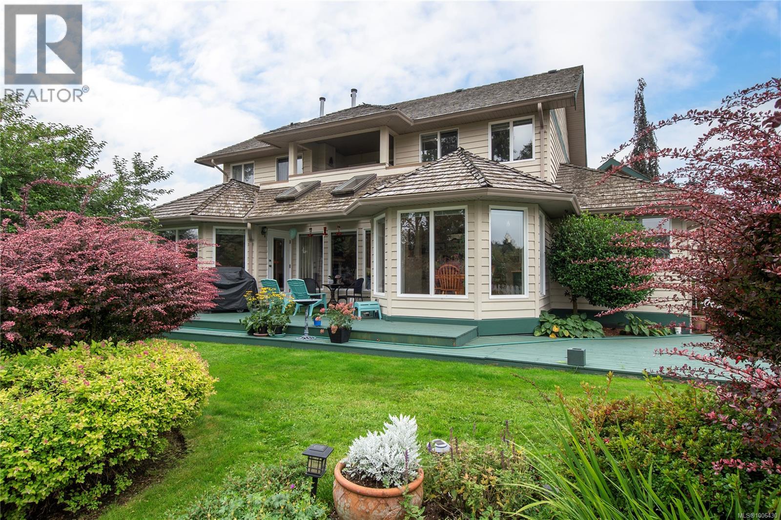 2996 Royal Vista Way, Courtenay