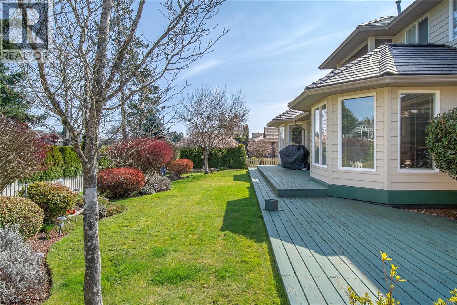 2996 Royal Vista Way, Courtenay