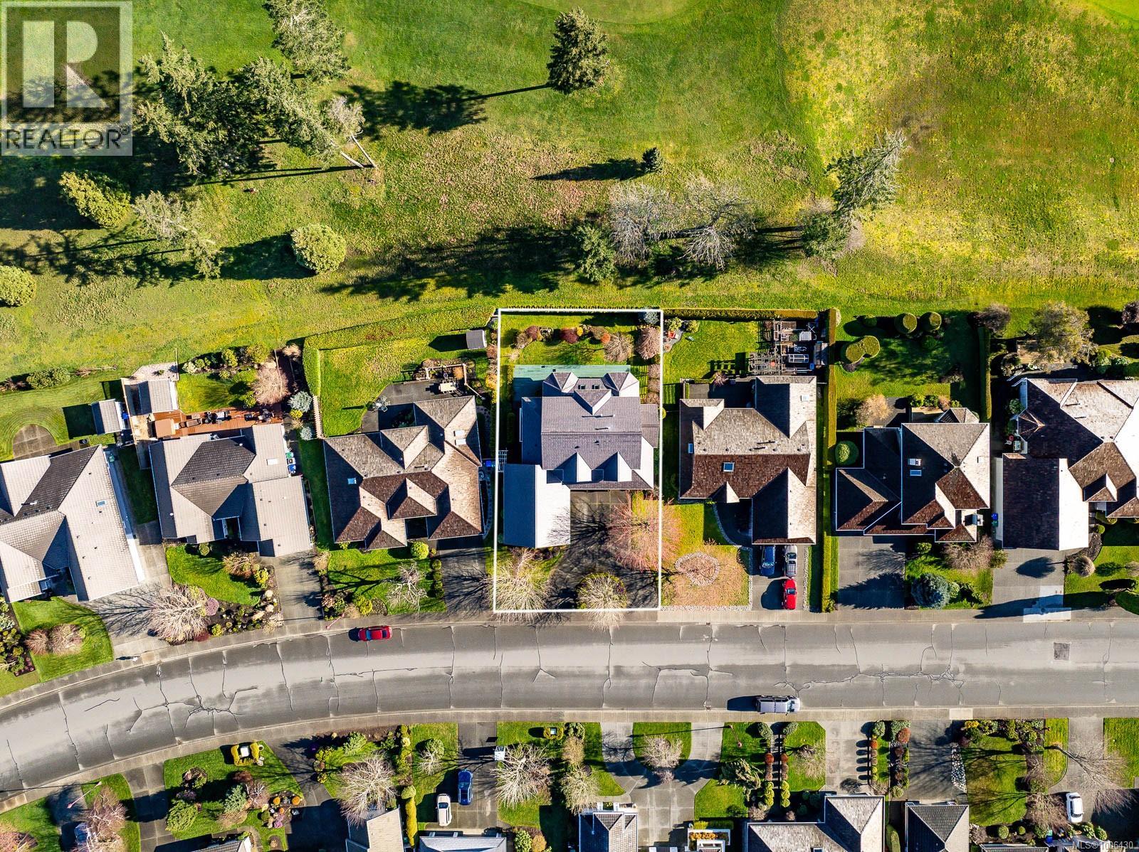 2996 Royal Vista Way, Courtenay