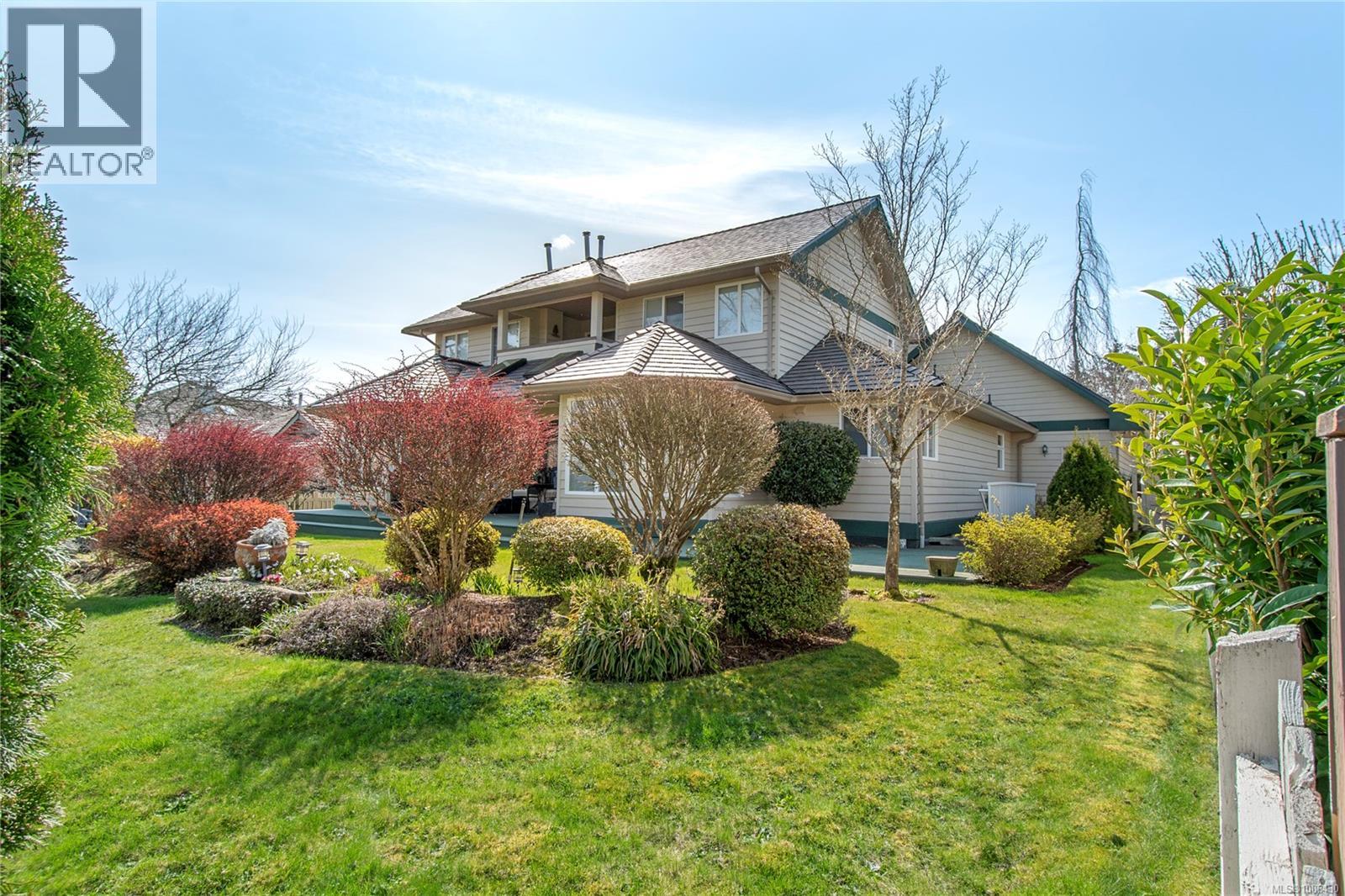 2996 Royal Vista Way, Courtenay