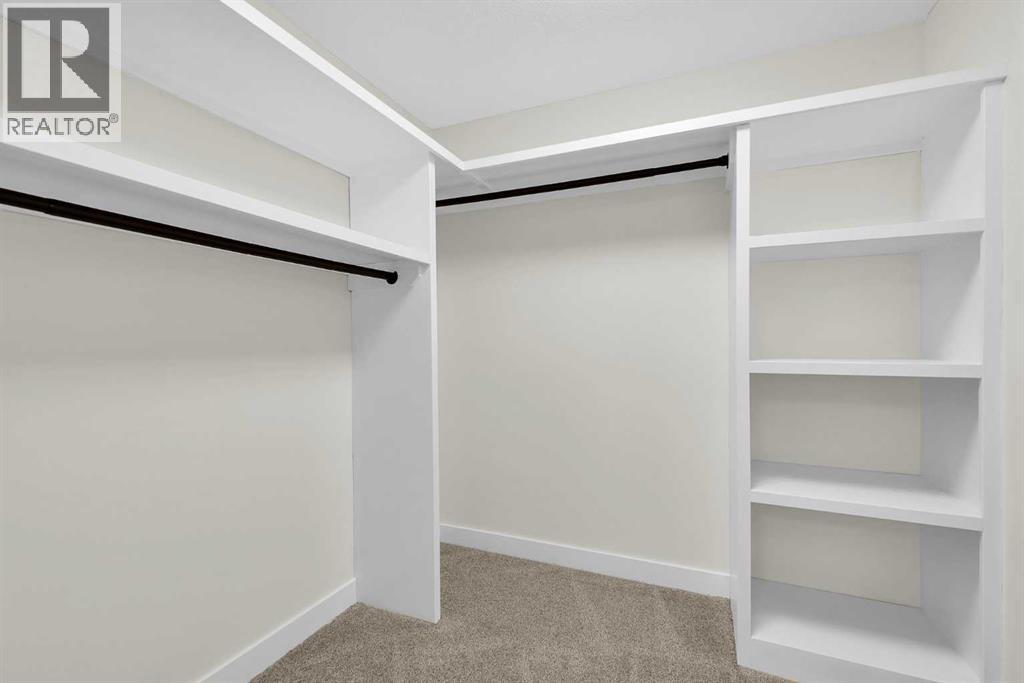 Single Family House 4 Level for Sale in   Street SE Penbrooke Meadows Calgary 