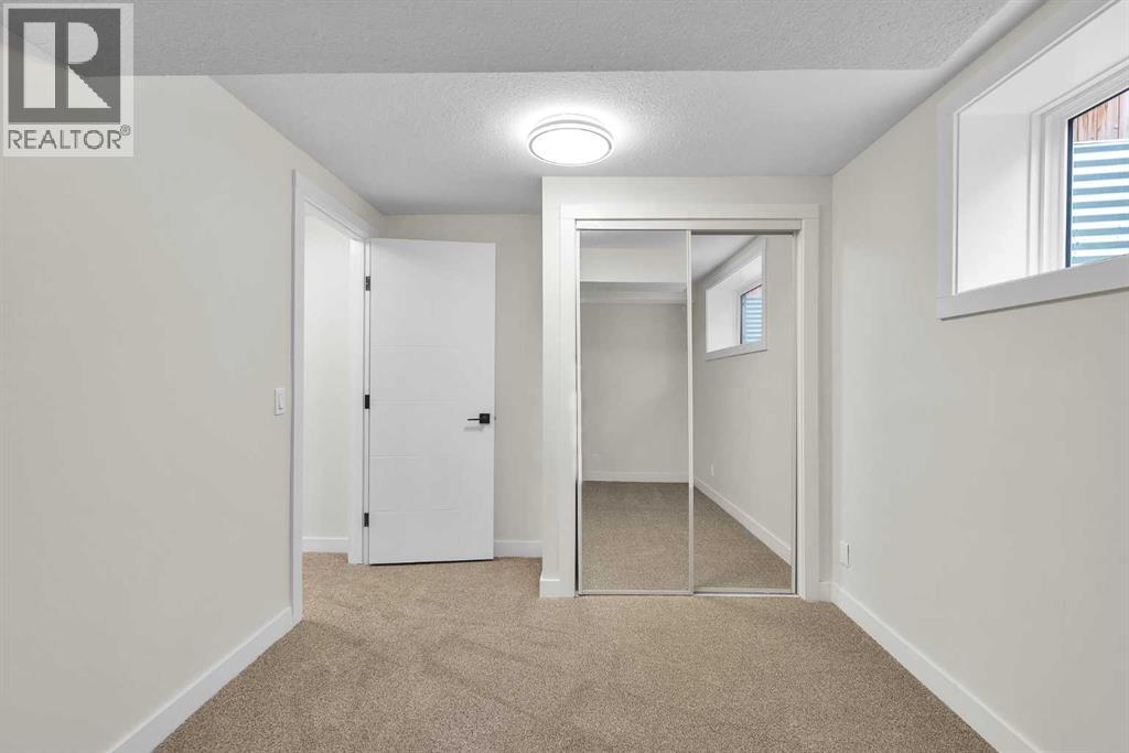 Single Family House 4 Level for Sale in   Street SE Penbrooke Meadows Calgary 