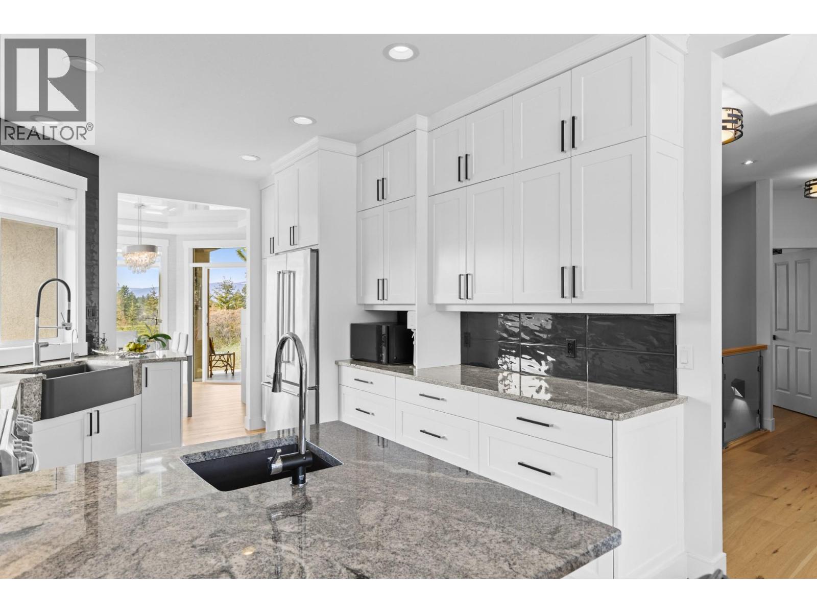 17 3888 Gallaghers Pinnacle Way, Kelowna