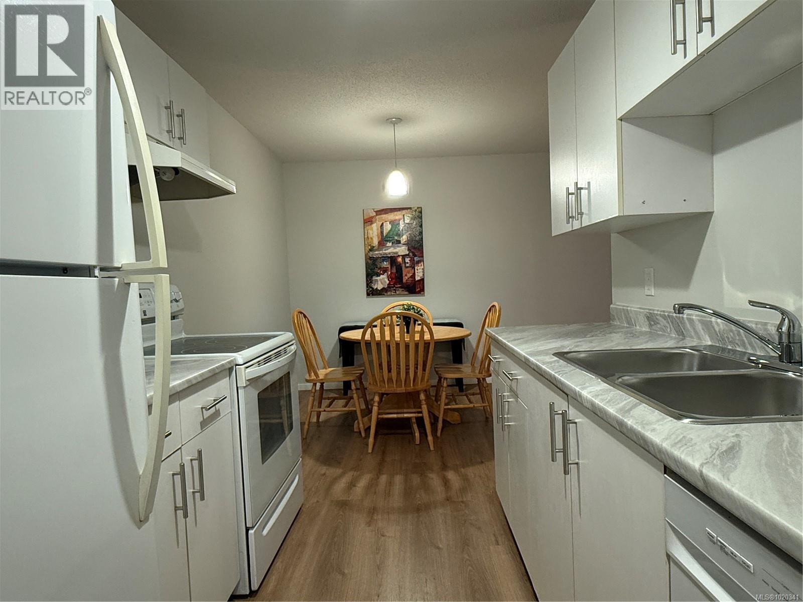 204 2520 Wark St, Victoria