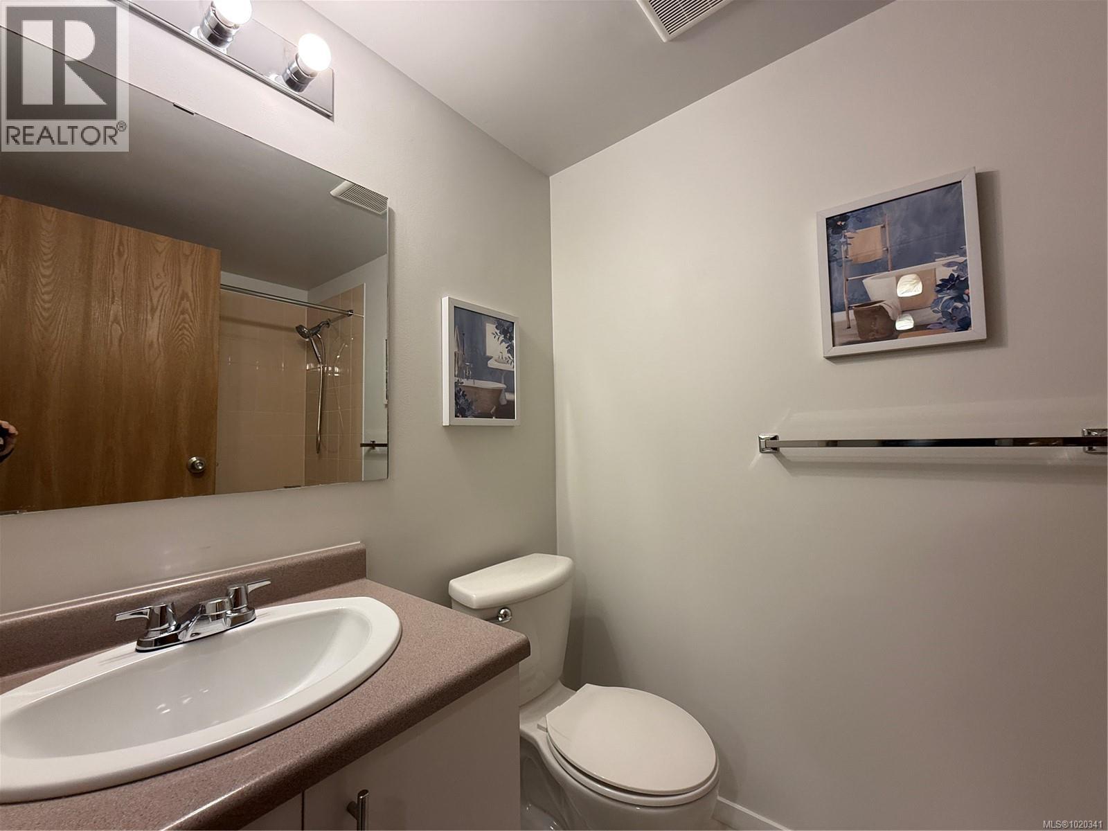 204 2520 Wark St, Victoria