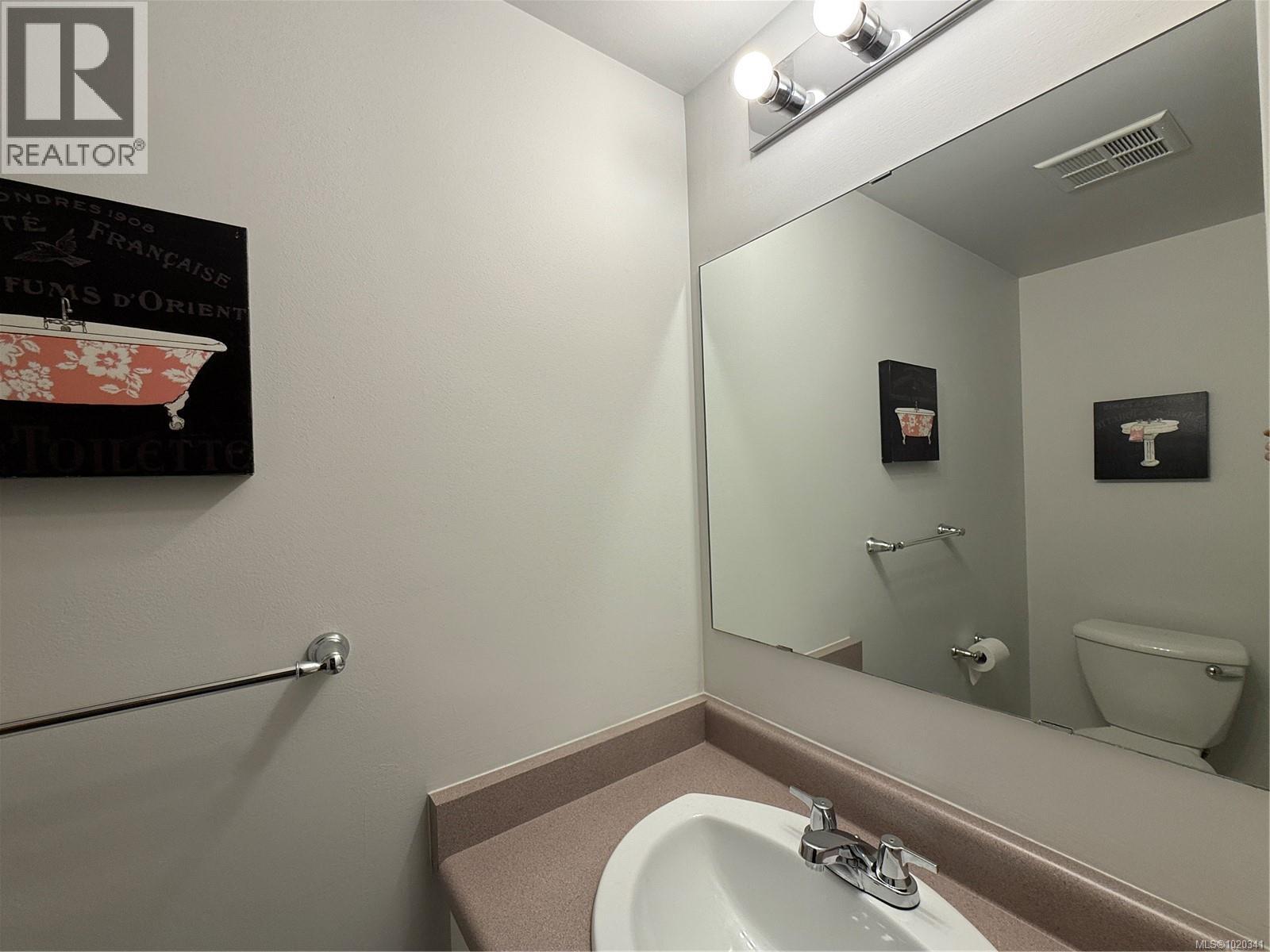 204 2520 Wark St, Victoria