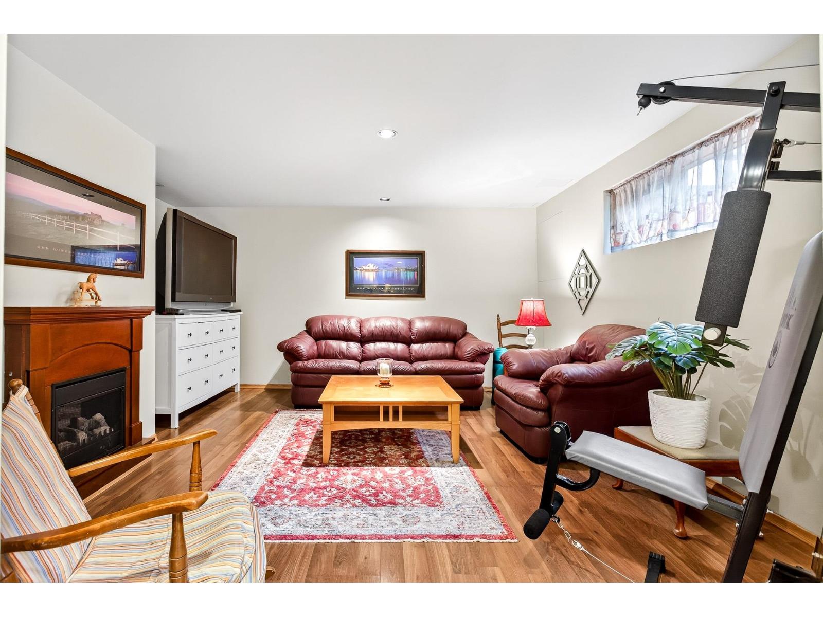 16937 0 AVENUE, Surrey