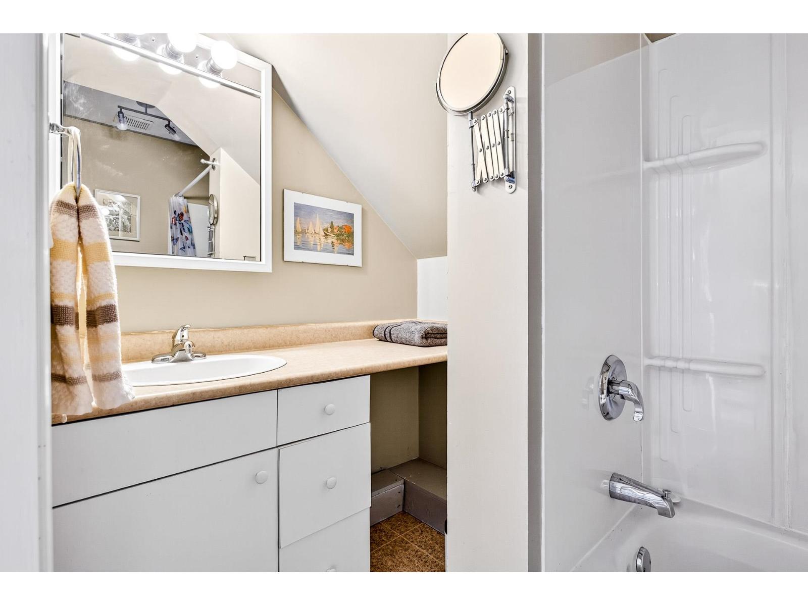 16937 0 AVENUE, Surrey