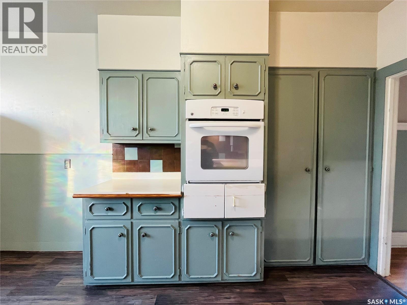 Single Family House for Sale in  rd AVENUE NE Swift Current 