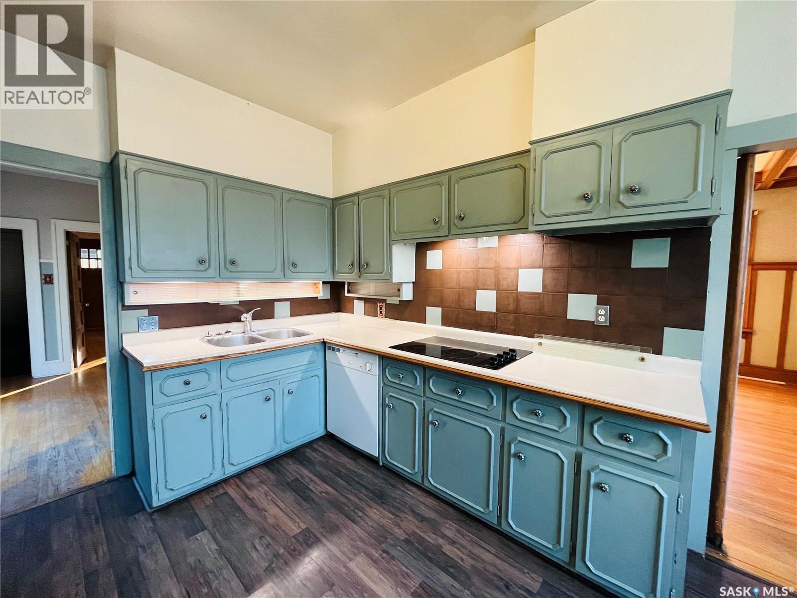 Single Family House for Sale in  rd AVENUE NE Swift Current 