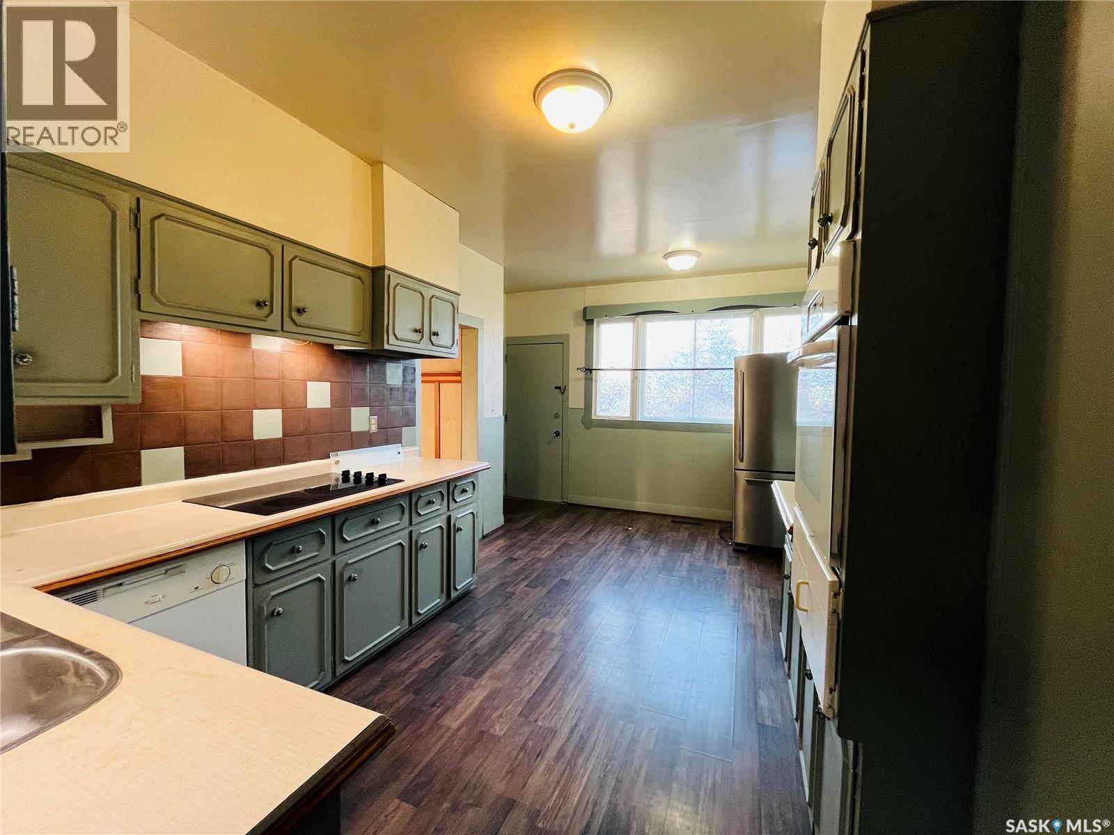 Single Family House for Sale in  rd AVENUE NE Swift Current 