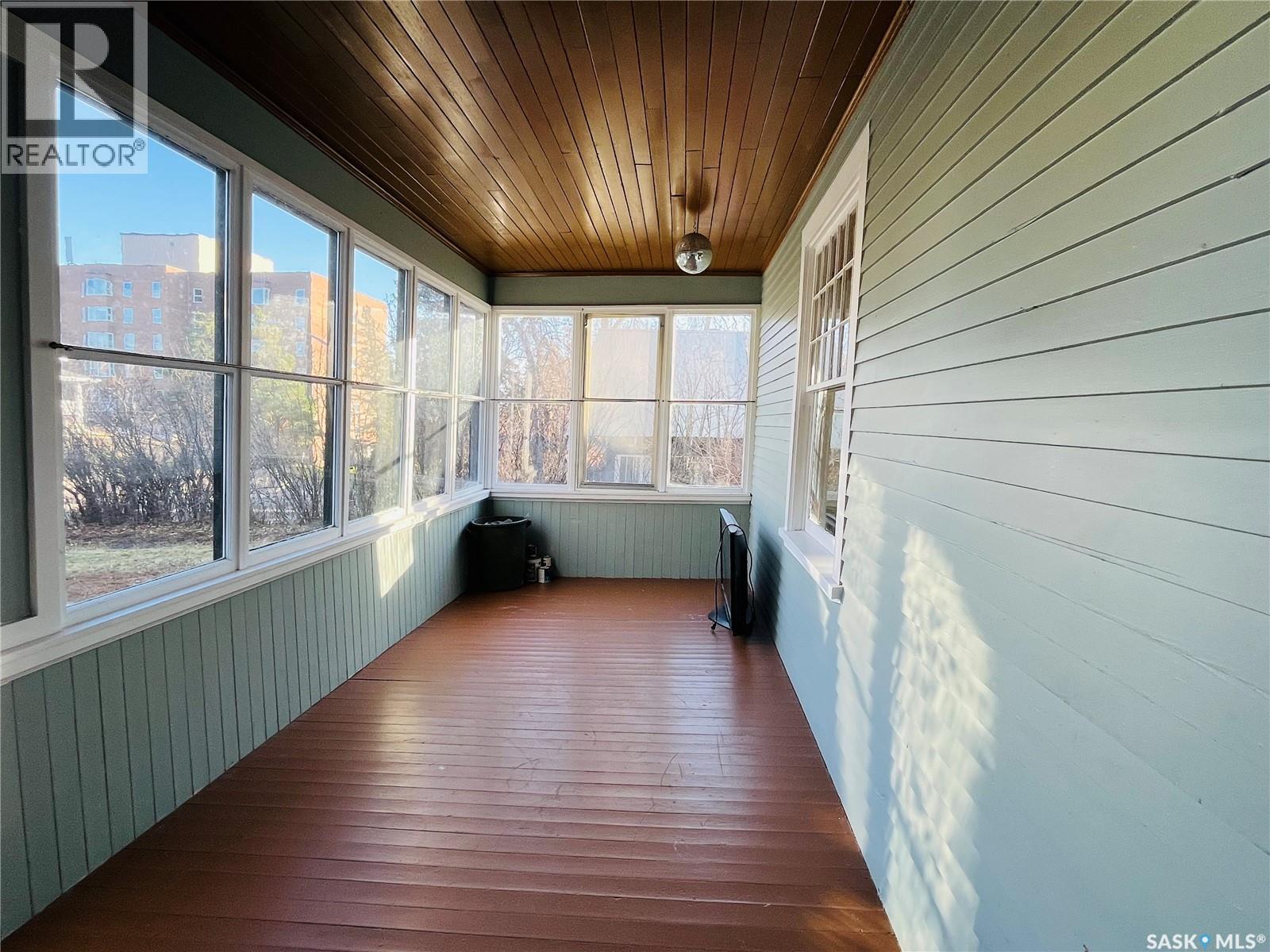 Single Family House for Sale in  rd AVENUE NE Swift Current 