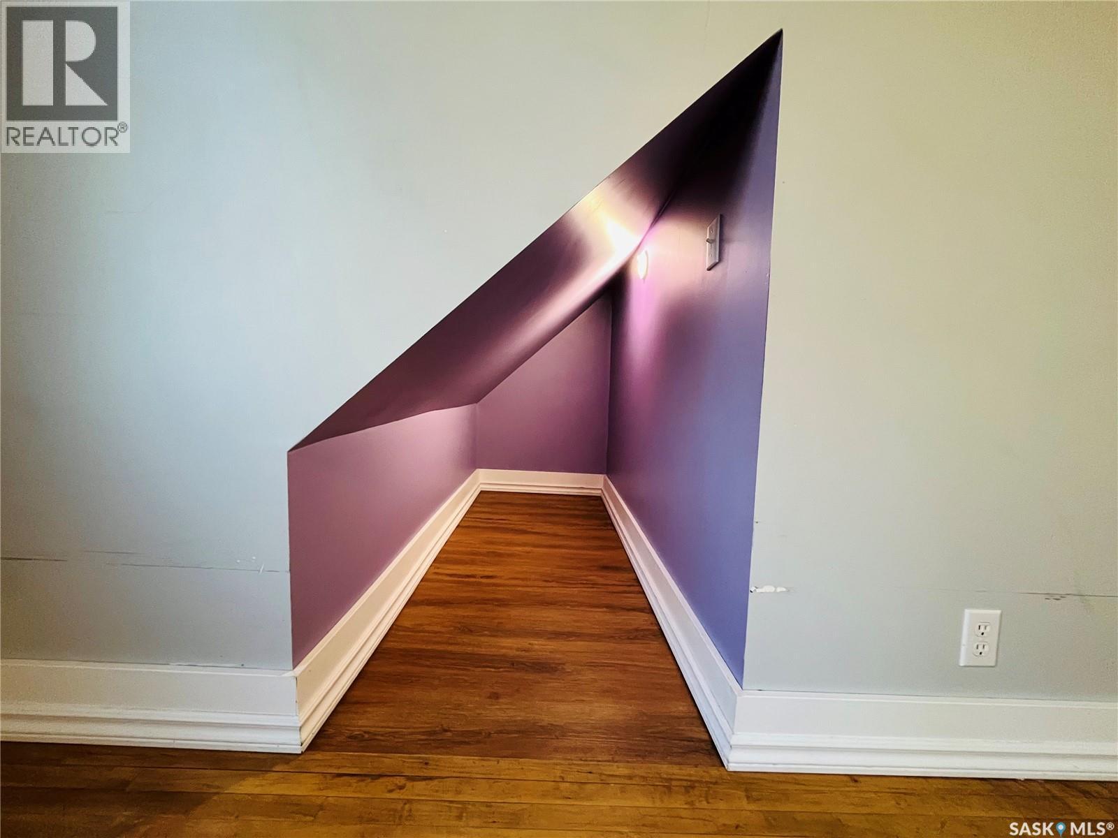 Single Family House for Sale in  rd AVENUE NE Swift Current 