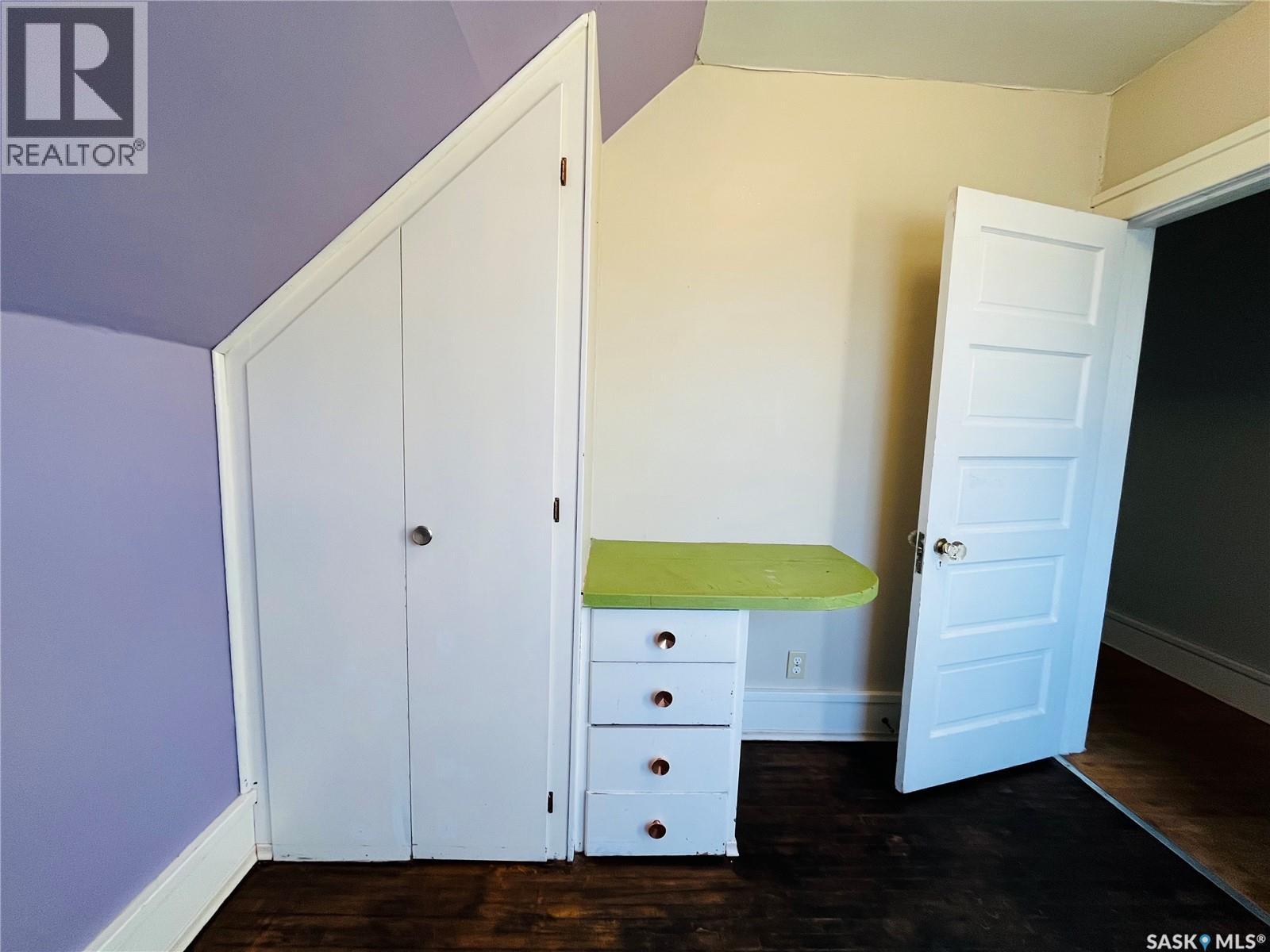 Single Family House for Sale in  rd AVENUE NE Swift Current 