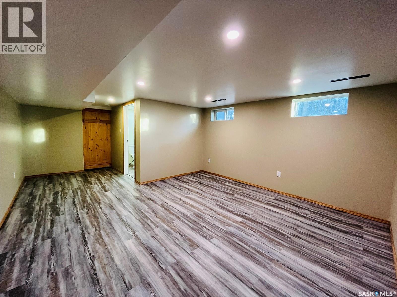 Single Family House for Sale in  rd AVENUE NE Swift Current 