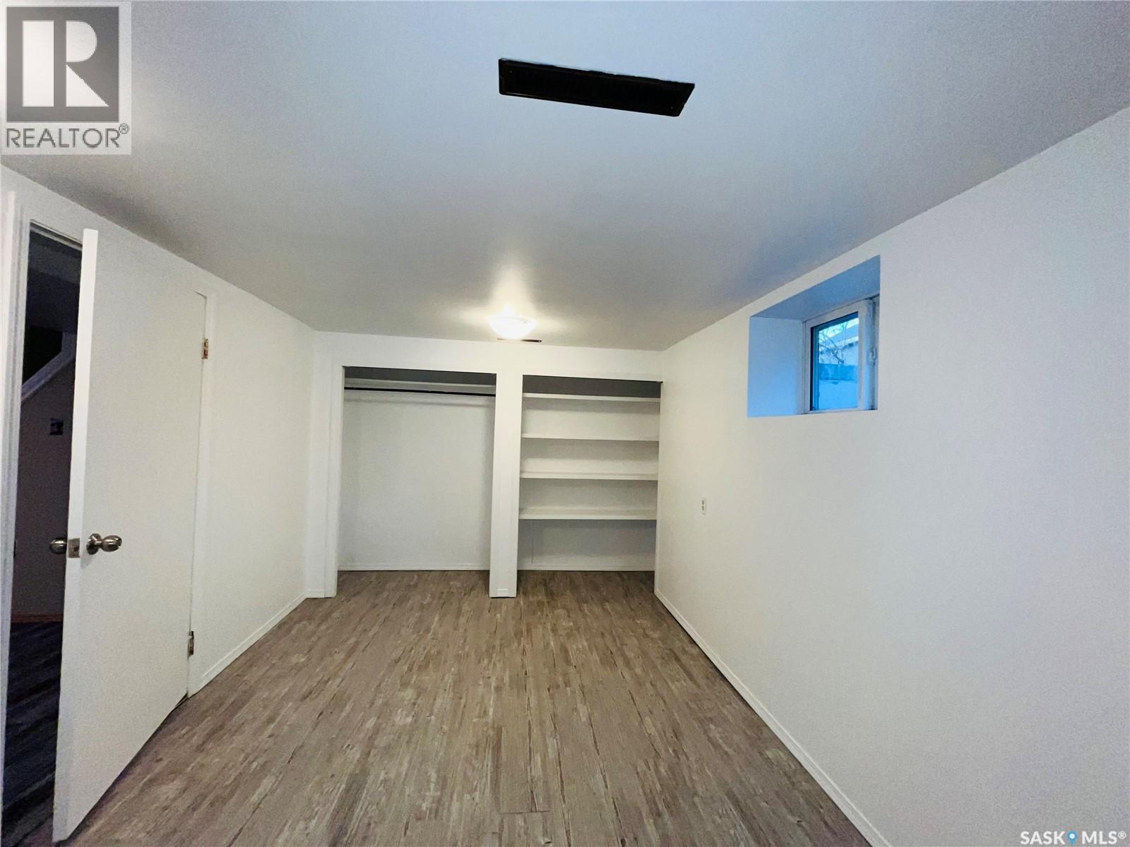 Single Family House for Sale in  rd AVENUE NE Swift Current 