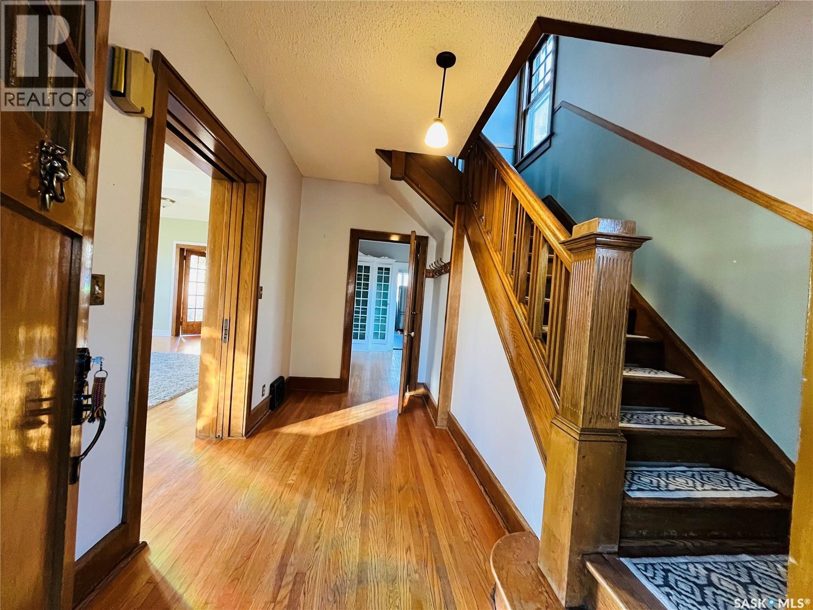 Single Family House for Sale in  rd AVENUE NE Swift Current 