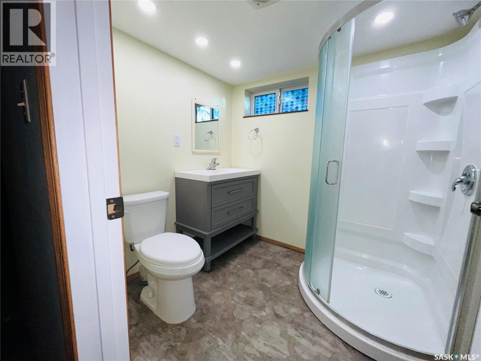 Single Family House for Sale in  rd AVENUE NE Swift Current 