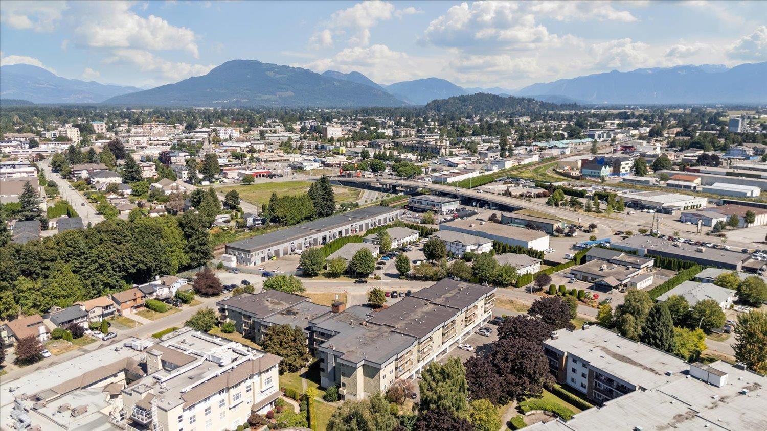 307 45598 MCINTOSH DRIVE, Chilliwack Proper South, Chilliwack