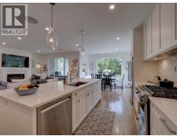 1414 Sunrise Place, Gibsons, BC V0N1V5 Photo 23