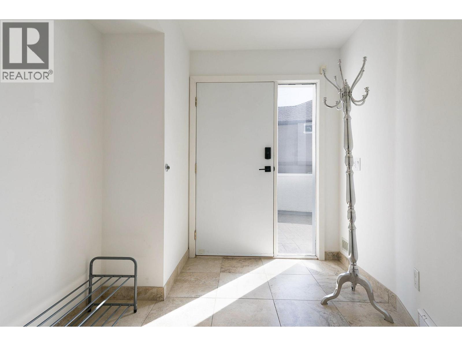  1022 James Hockey Place, Kelowna