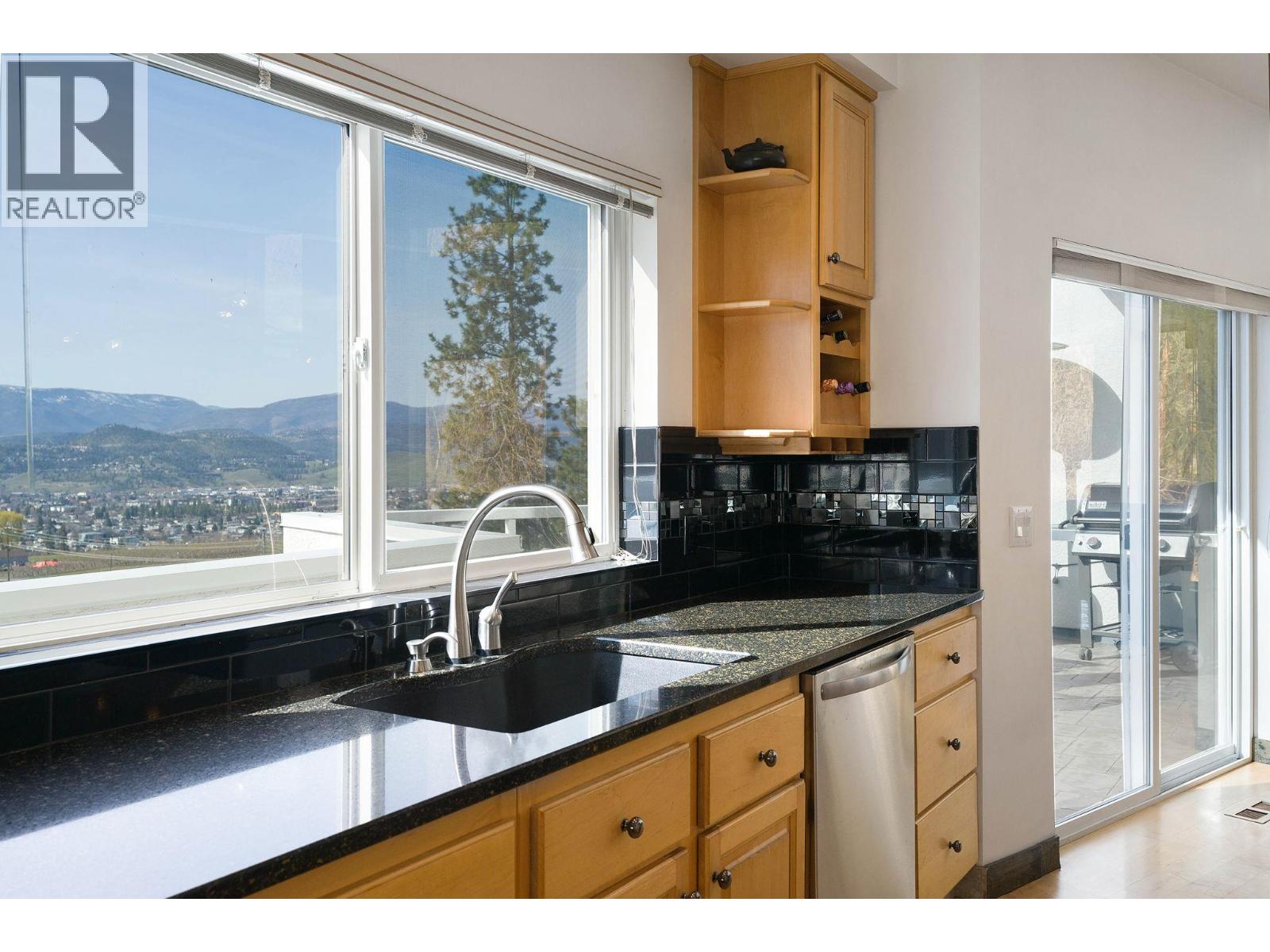  1022 James Hockey Place, Kelowna