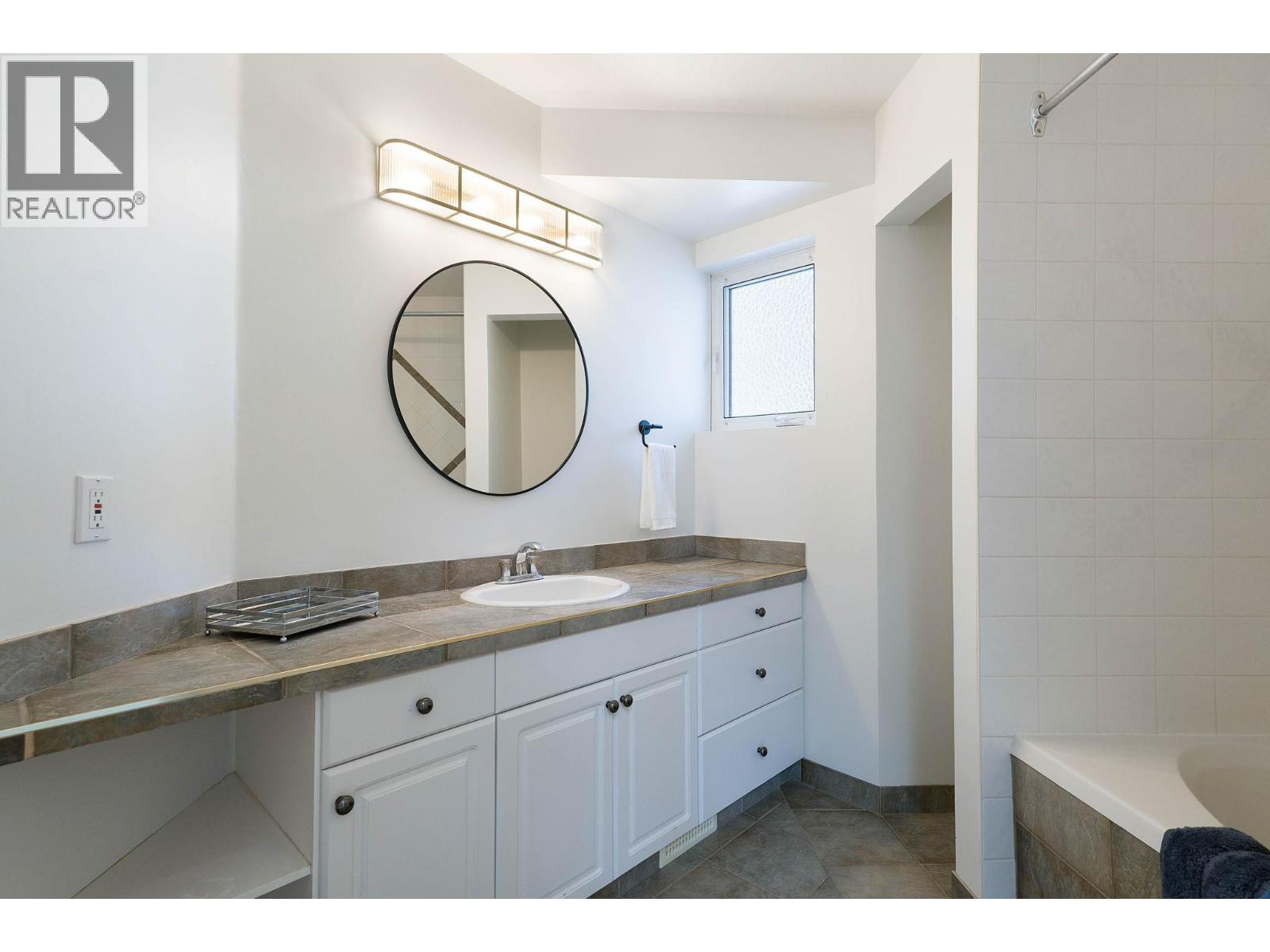  1022 James Hockey Place, Kelowna