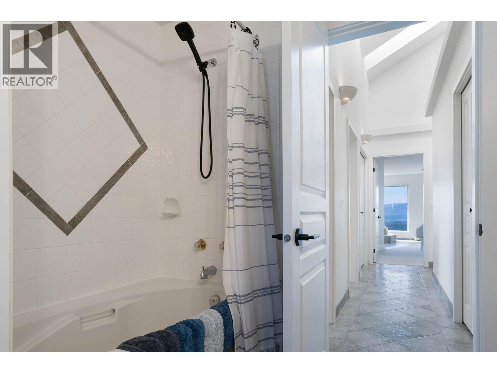  1022 James Hockey Place, Kelowna