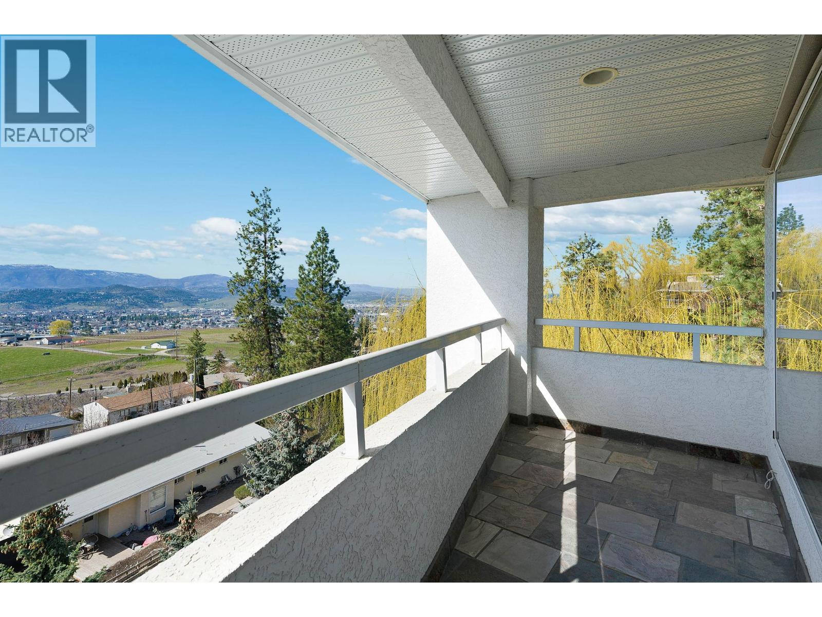  1022 James Hockey Place, Kelowna