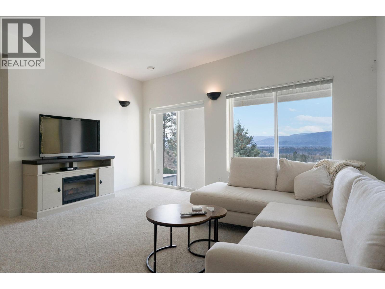  1022 James Hockey Place, Kelowna