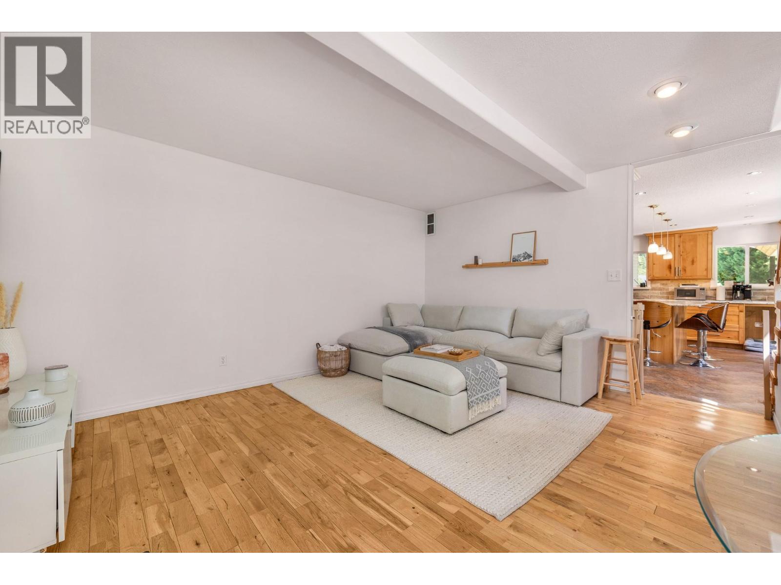 855 Salmon River Road, Salmon Arm