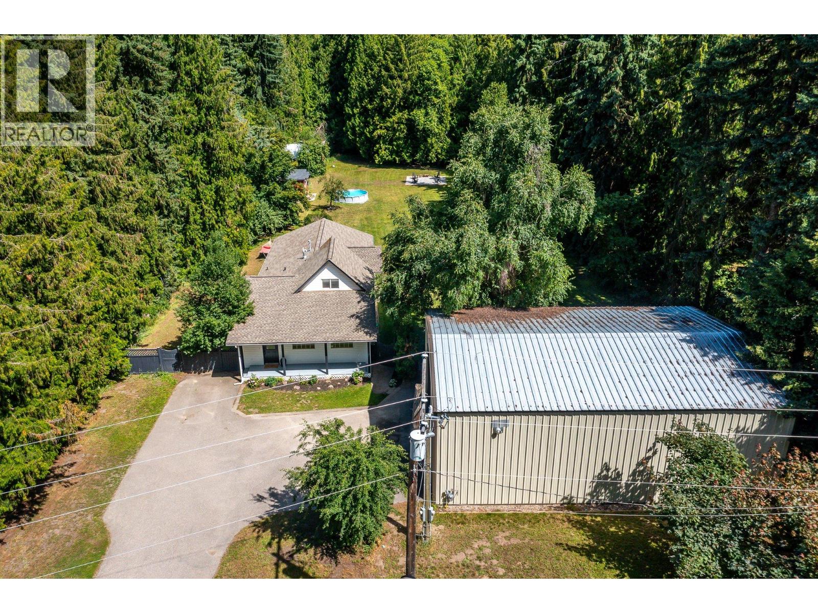 855 Salmon River Road, Salmon Arm