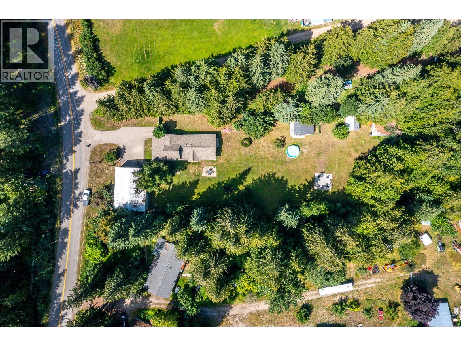 855 Salmon River Road, Salmon Arm