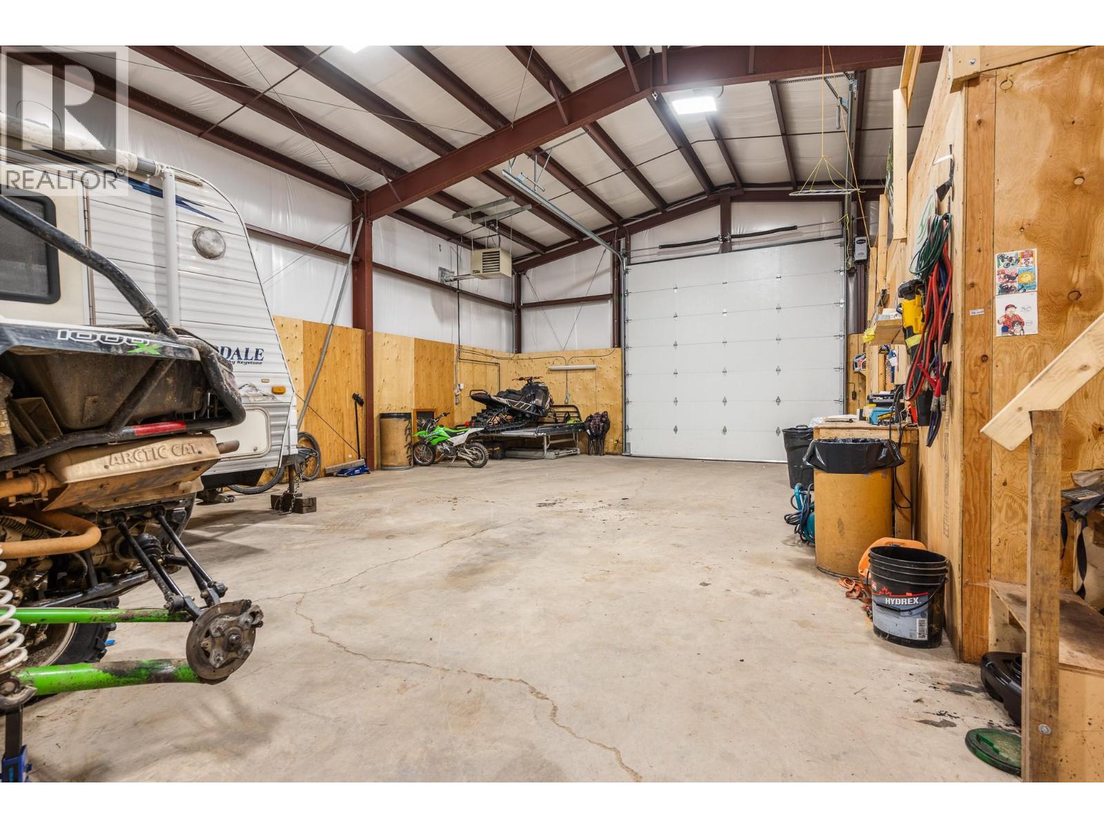 855 Salmon River Road, Salmon Arm